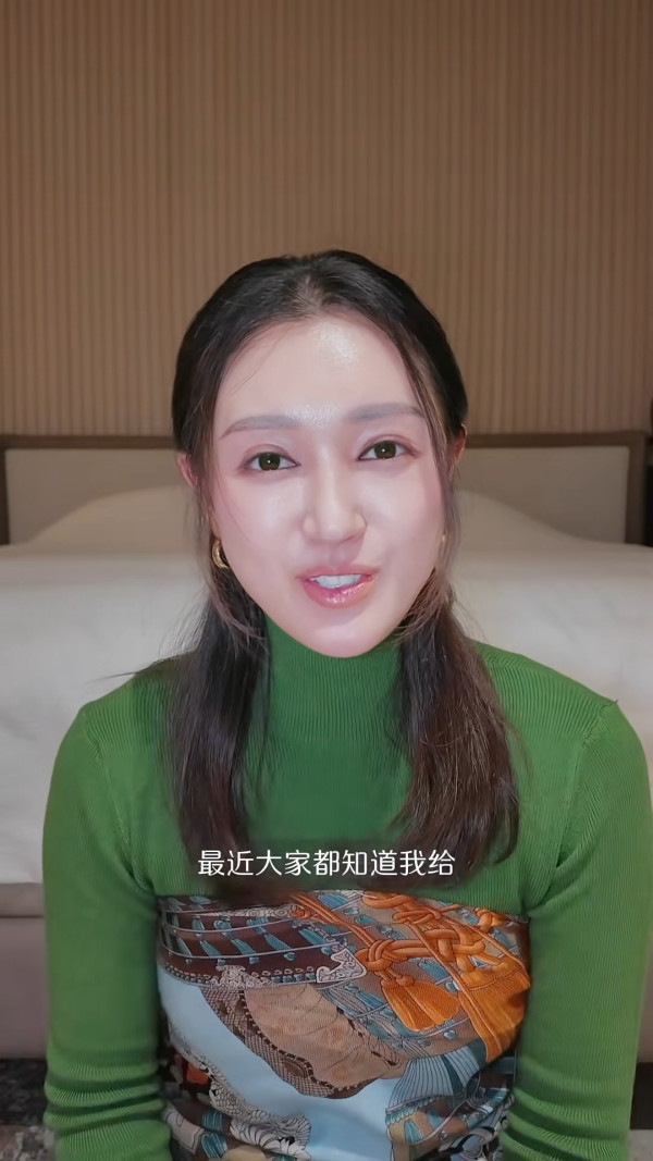 張寶兒近照驚見眼距愈黐愈埋好詭異！入行10年進化史極厚雙眼皮嚇窒網民