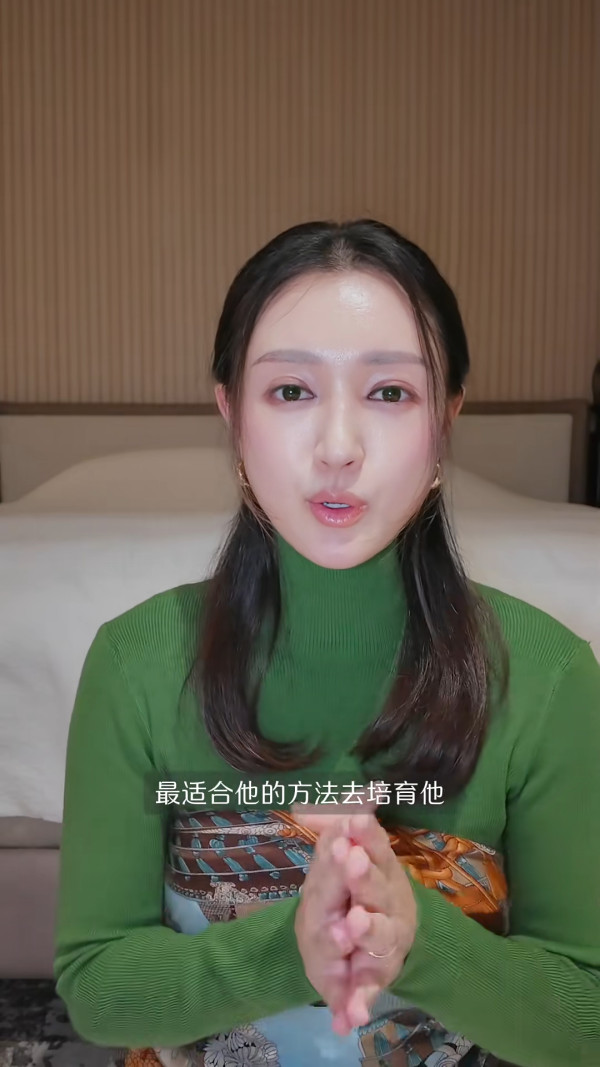 張寶兒近照驚見眼距愈黐愈埋好詭異！入行10年進化史極厚雙眼皮嚇窒網民