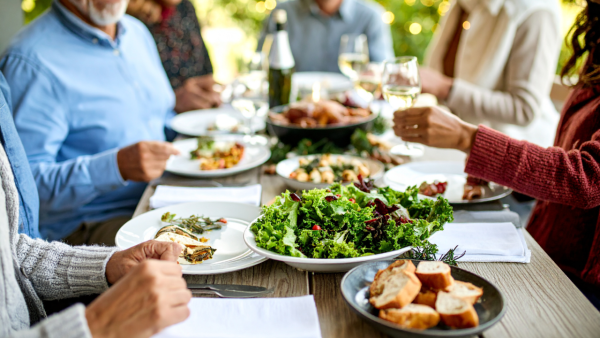 港漂8年揭港人10大社交禁忌！「搶埋單」竟是地雷 港人反擊爆潛規則