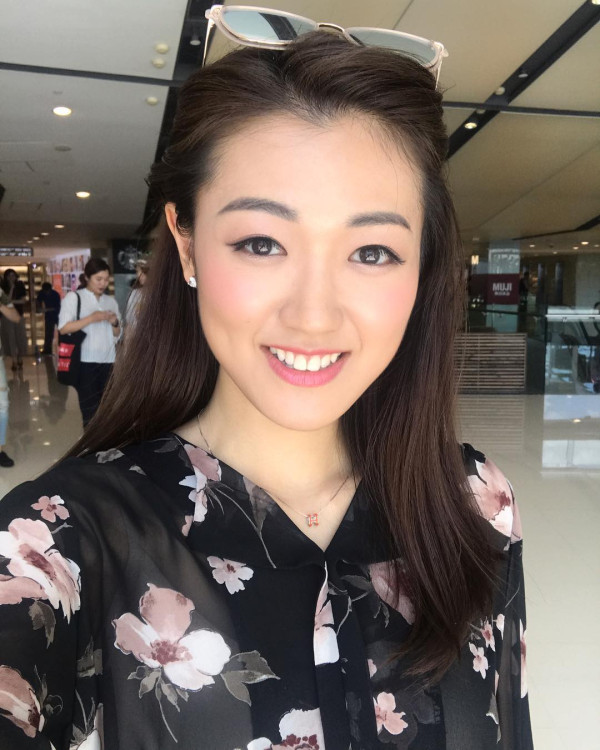 張寶兒近照驚見眼距愈黐愈埋好詭異！入行10年進化史極厚雙眼皮嚇窒網民