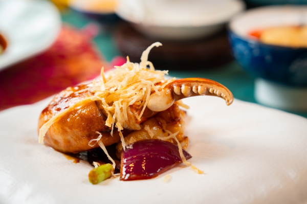 母親節餐廳2026︱全港高CP值母親節自助餐/下午茶合集 東涌自助餐媽媽半價/酒店買3送1/人均$261歎肉眼扒海鮮！