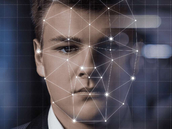 央視揭「AI 換臉」騙術內地肆虐 市民洩 2 種個人資料即出事！