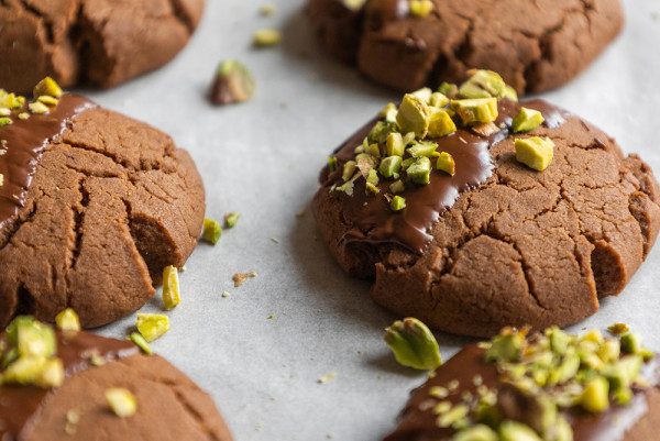 杜拜朱古力熱量爆標？100克等於全日三分一熱量需求 1招幫你肚仔腰仔看門口