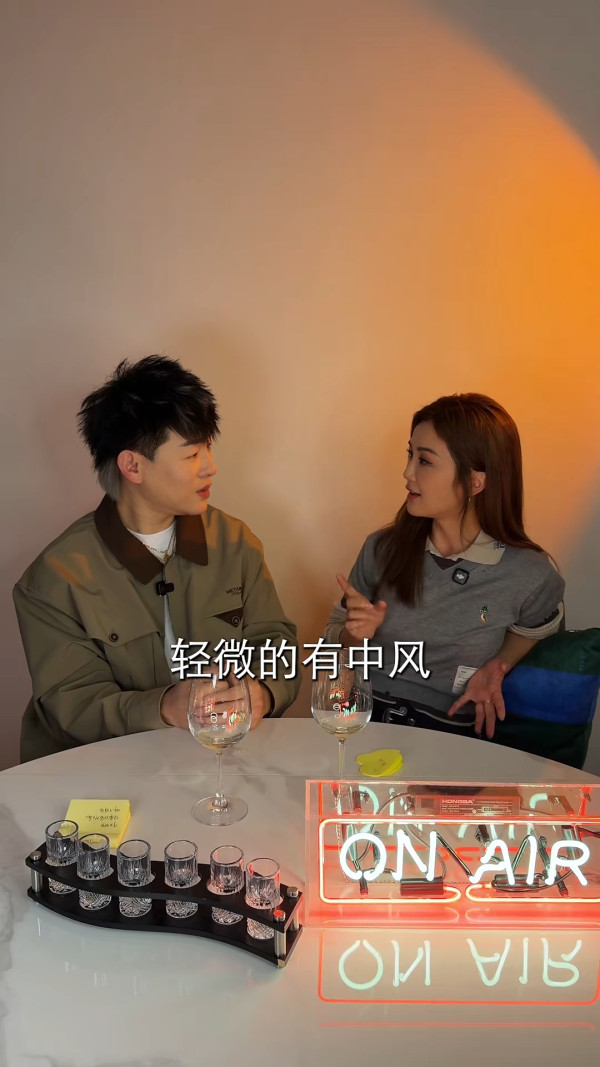 43歲蔡卓妍阿Sa驚爆被診斷「輕度中風」鏡頭前眼濕濕哭訴:我就很害怕