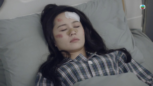 正義女神｜29歲梁超怡演未成年女學生零違和！背景起底港姐季軍其實係童星出身