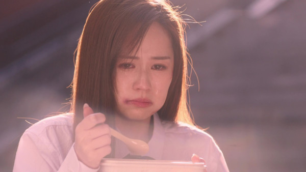 正義女神｜29歲梁超怡演未成年女學生零違和！背景起底港姐季軍其實係童星出身