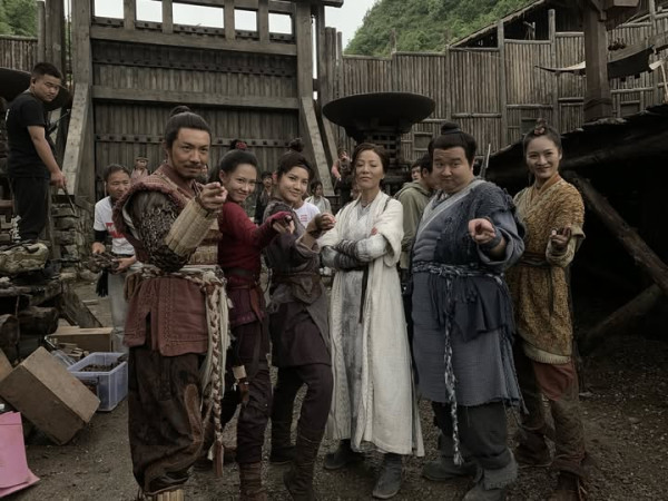 金像獎2026｜滕麗名衝擊最佳女配角！頒獎禮前夕感性發長文：化妝間坐了30年