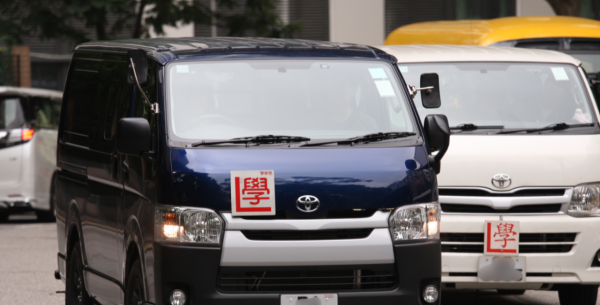 做教車師傅搏月賺10萬？政府增發332個牌照！拆解考牌資格＋行業潛規則