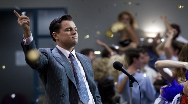 網民熱議「愈變愈有錢」7大習慣。圖片來源：電影《華爾街之狼》/示意圖