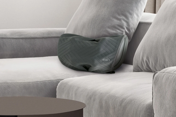 母親節禮物︰OSIM V手暖暖枕（圖片來源︰OSIM）