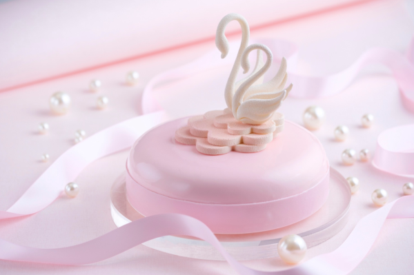 母親節蛋糕推薦2026︱東海堂/香格里拉多款吸精蛋糕推介 早鳥優惠低至8折！最平$269起/超擬真立體玫瑰/優雅天鵝造型