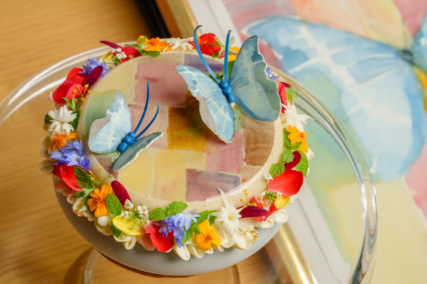 母親節蛋糕推介︱低至$268起入手限量花束/立體紅玫瑰/天鵝造型蛋糕 早鳥預訂更享85折！