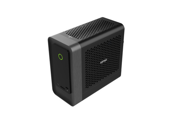 RTX 5070 鋼炮現身！ZOTAC 新一代 MAGNUS ONE ER98N5070C 體積僅 8 公升：首搭 Ryzen 9 旗艦處理器