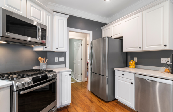 雪櫃放錯位壽命短5年！犯1個錯誤電費貴一截 機電署揭3大致命禁忌（附續命貼士）