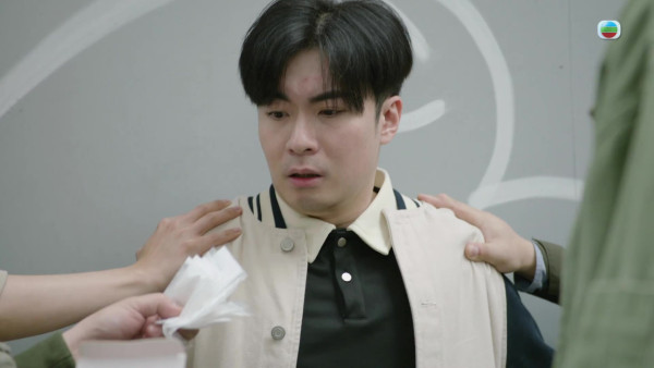 正義女神｜朱樂洺4分鐘法庭「含冤自白」戲表現亮眼 難忘佘詩曼即場幫自己度對白