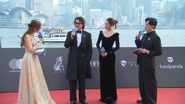 金像獎2026｜李佳芯貴氣晚裝艷壓紅地毯現場！深U領口首度亮相隔籬台ViuTV