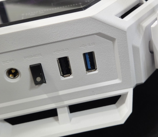 真・AI 路由器 ASUS ROG Rapture GT-BE19000AI 評測！內建獨立 NPU 核心‧完美支援 Docker 與智能家居！