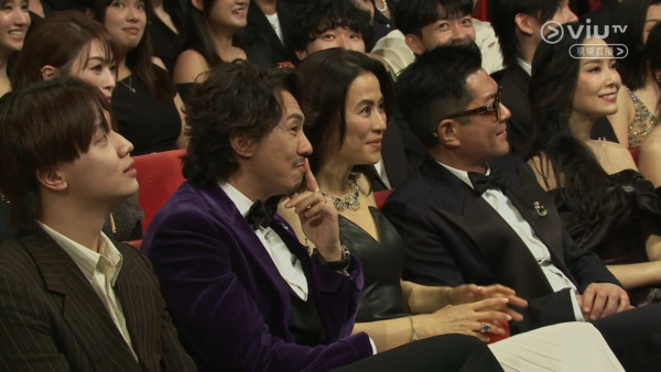 金像獎2026｜林敏驄台上失控無厘頭「呢度TVB」 直播最尷尬一幕Amy Lo急救場