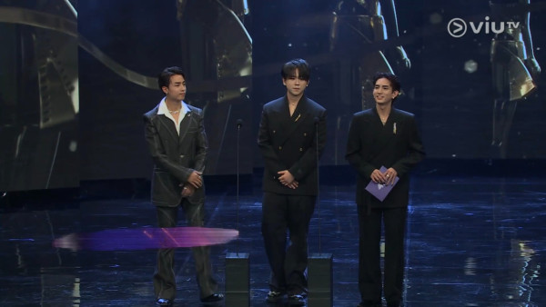 金像獎2026｜MIRROR成員出場慘被讀錯名稱呼！大會旁述直播出醜場面尷尬