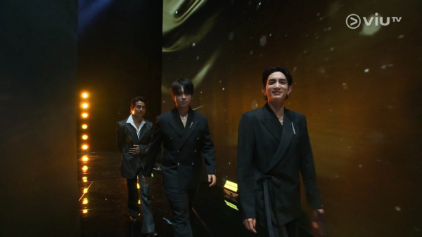 金像獎2026｜MIRROR成員出場慘被讀錯名稱呼！大會旁述直播出醜場面尷尬