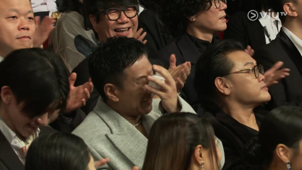 金像獎2026｜黃淑蔓11年後奪獎感言致謝爸爸 鏡頭誤切朱栢康爆喊畫面瘋傳