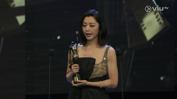 金像獎2026｜衛詩雅大熱奪最佳女配角！《再見UFO》其實「執二攤」頂替呢位女演員