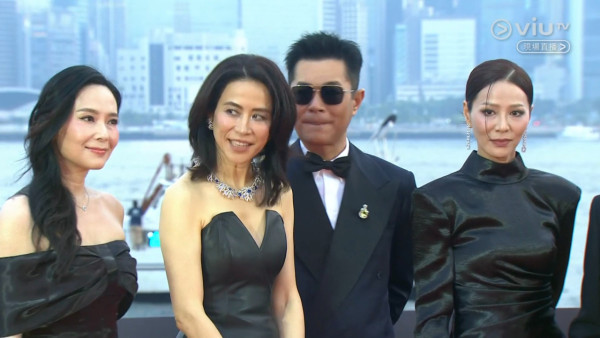 金像獎2026｜宣萱紅地氈造型被指跌watt顯老態 被同場滕麗名郭羨妮美貌輾壓