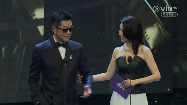 金像獎2026｜宣萱紅地氈造型被指跌watt顯老態 被同場滕麗名郭羨妮美貌輾壓