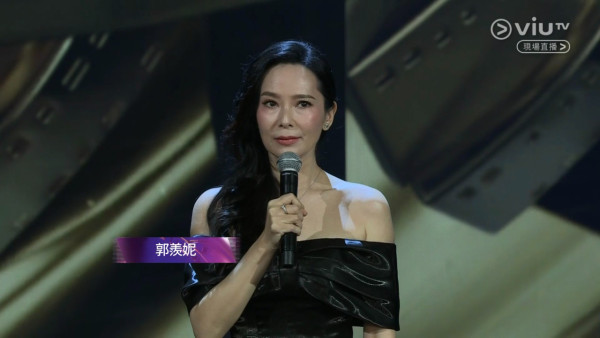 金像獎2026｜宣萱紅地氈造型被指跌watt顯老態 被同場滕麗名郭羨妮美貌輾壓