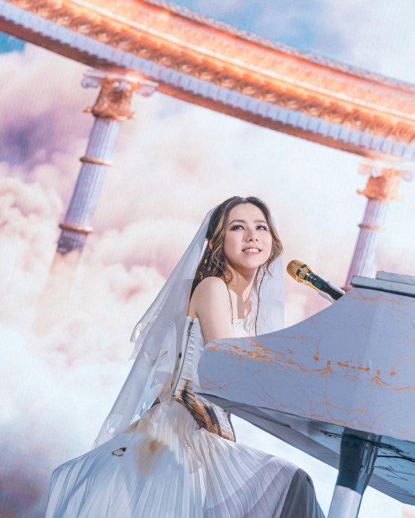 鄧紫棋G.E.M.突然驚爆患遺傳病隱疾 自揭無症狀病情：我挺佩服我自己