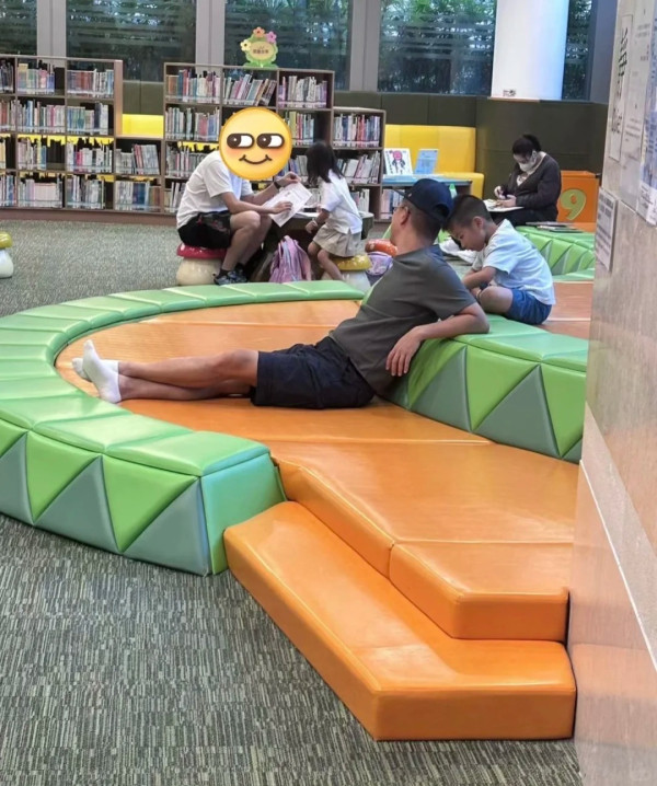 內地客搭港鐵見連環讓座！3歲童1句話超震驚 驚詫中港教育 揭港爸媽神級家教