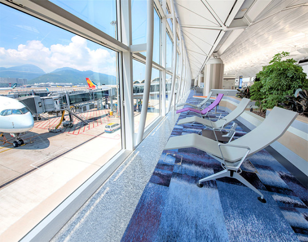 香港機場過夜$50睡眠艙正過VIP室？只限1類人 附免費沖涼攻略