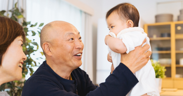 港爸湊仔獲激讚！內地妻呻老公「只係擺設」美研究：老豆做1件事子女更少病