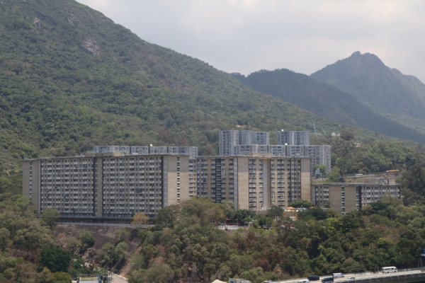 全港5大最差半山公屋！網民怒轟地獄孤島要乜冇乜 派樓避伏必睇