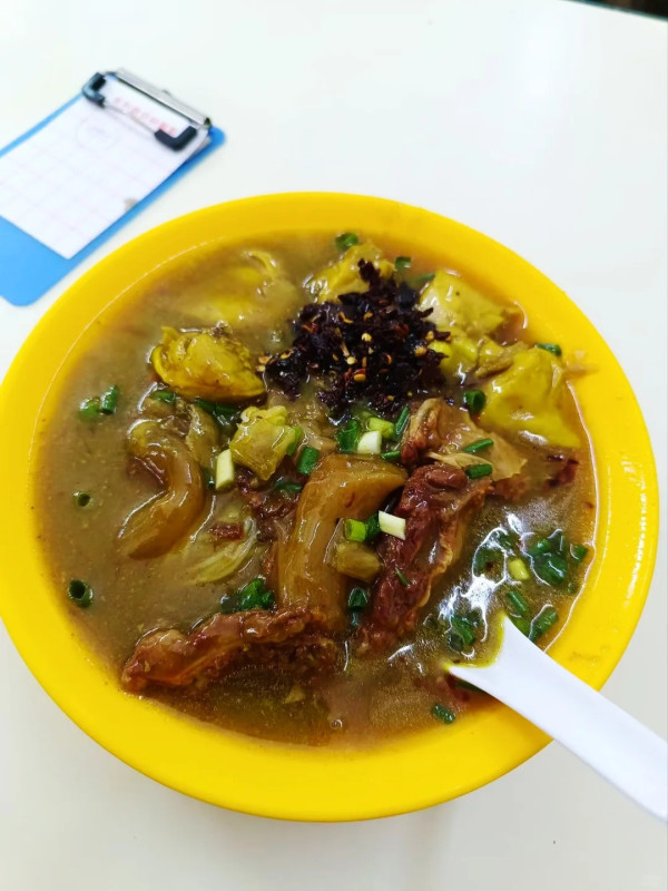 香港網民Threads力推澳門必食10大清單！超足料雞煲/必食咖哩牛腩/豬油渣粉麵 