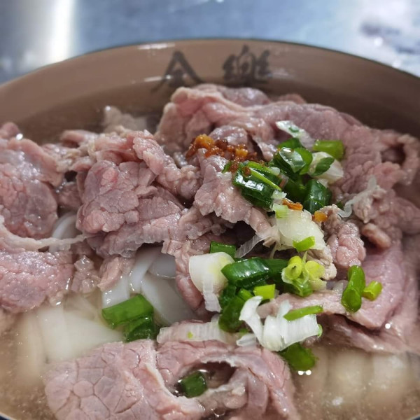 香港網民Threads力推澳門必食10大清單！超足料雞煲/必食咖哩牛腩/豬油渣粉麵 