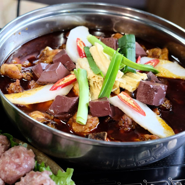 香港網民Threads力推澳門必食10大清單！超足料雞煲/必食咖哩牛腩/豬油渣粉麵 