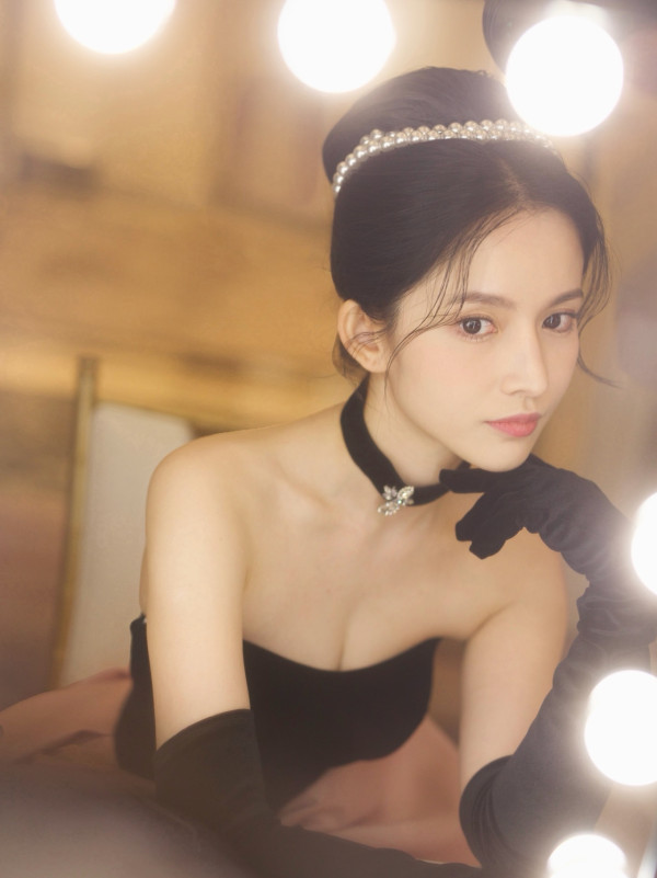 正義女神｜30歲新晉小花陳若思「虐貓」演技驚艷！背景大起底理財策劃轉行選港姐