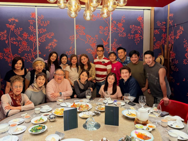 亞視聚會三大花旦激罕世紀同框合照！陳煒江美儀都不及呢位富貴女星吸睛