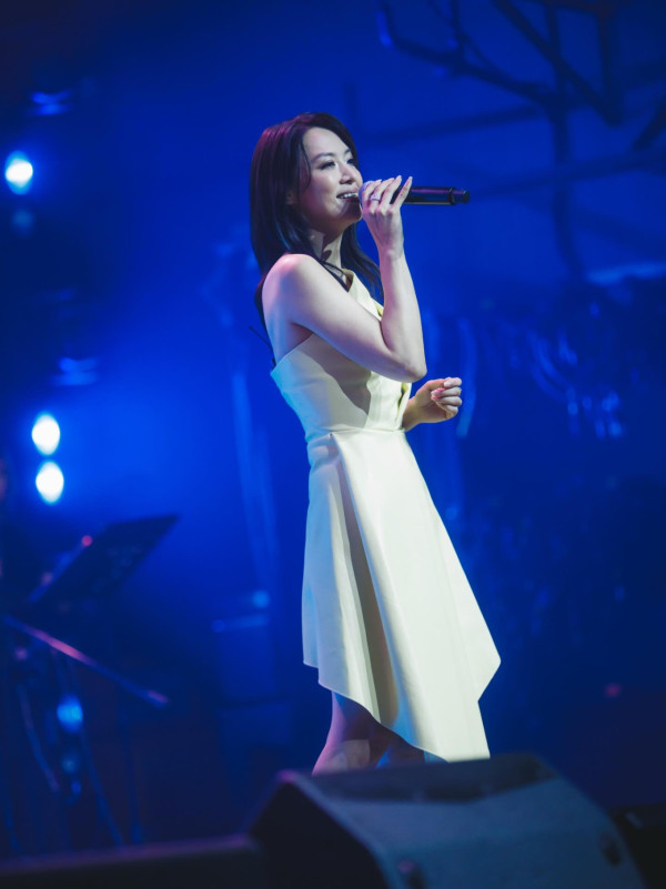 亞視聚會三大花旦激罕世紀同框合照！陳煒江美儀都不及呢位富貴女星吸睛