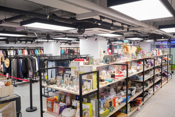 舊衣回收︰救世軍「循環再用計劃」（圖片來源︰FB@救世軍循環再用計劃 The Salvation Army Recycling Programme ）