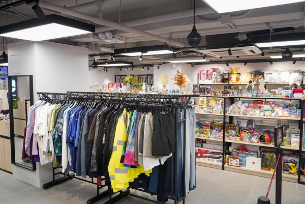 舊衣回收︰救世軍「循環再用計劃」（圖片來源︰FB@救世軍循環再用計劃 The Salvation Army Recycling Programme ）