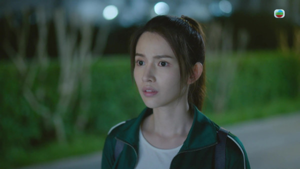 正義女神丨陳若思終極失控刀刺「控制狂母」激動揼地爆Seed變面癲瘋演技吸正評