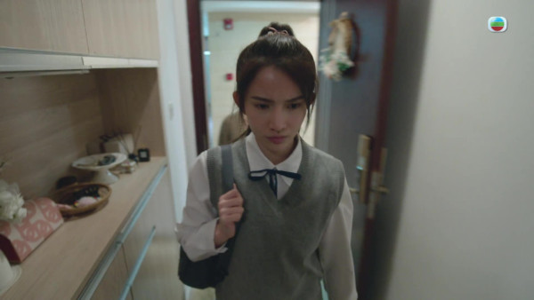 正義女神丨陳若思終極失控刀刺「控制狂母」激動揼地爆Seed變面癲瘋演技吸正評