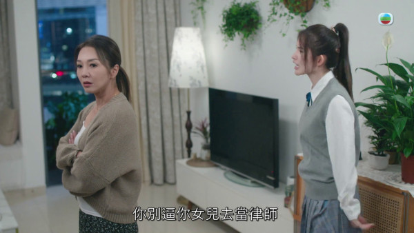 正義女神丨陳若思終極失控刀刺「控制狂母」激動揼地爆Seed變面癲瘋演技吸正評