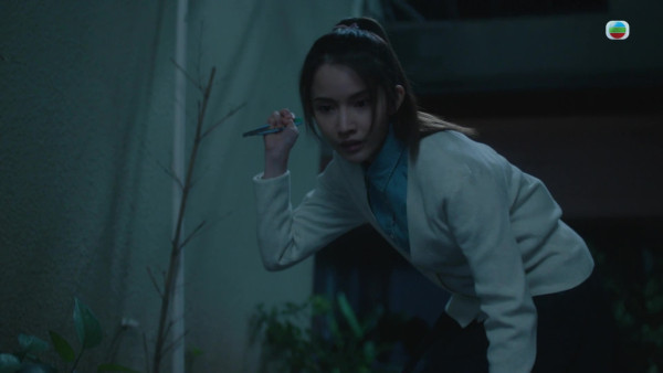 正義女神丨陳若思終極失控刀刺「控制狂母」激動揼地爆Seed變面癲瘋演技吸正評