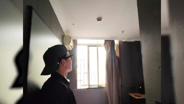 試真D｜周嘉洛一人挑戰平價日租「照騙酒店」！評分低至3字頭！嚴重貨不對辦