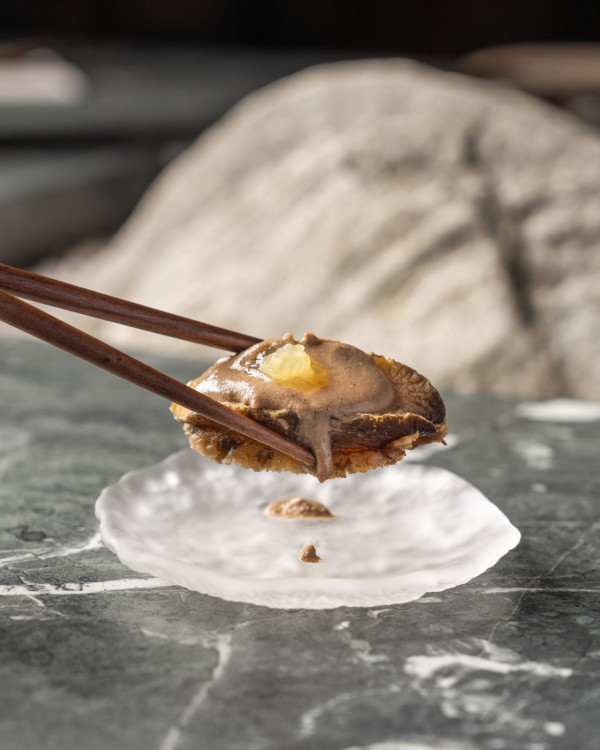 尖沙咀韓日 Han Dining 推全新 16 道菜季節餐單！$298起歎醬油蝦壽司／和牛沙律／慢燉五花肉