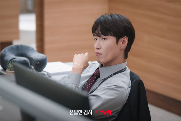 秘戀稽核中線上看｜劇情5大看點：申惠善孔明上演限制級辦公室愛情+HBO MAX播出時間