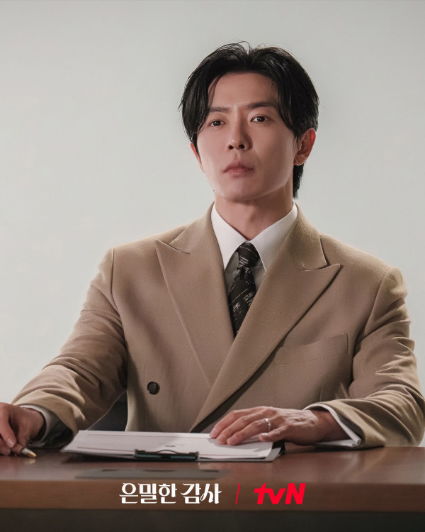 秘戀稽核中線上看｜劇情5大看點：申惠善孔明上演限制級辦公室愛情+HBO MAX播出時間